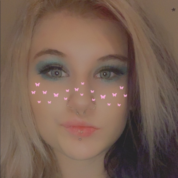 Meet your Posher, Victoria - Picture 4 of 4